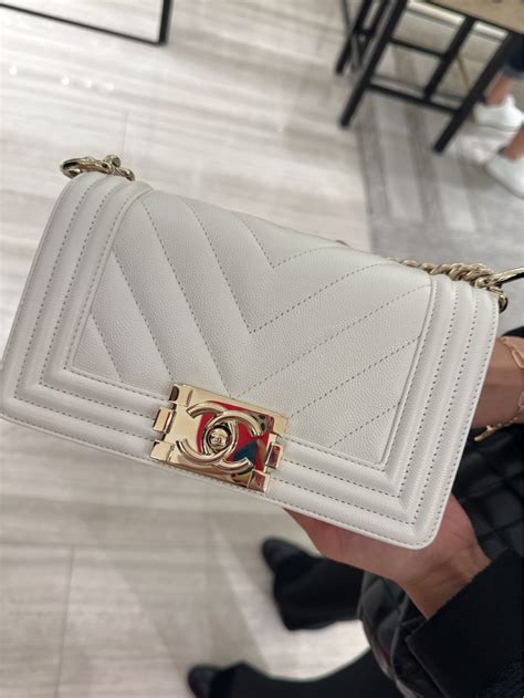 chanel boy small white|chanel le boy small dimension.